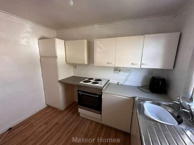 1 bed flat for sale