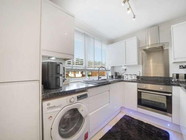 1 bed flat for sale