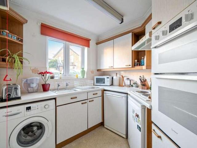 1 bed flat for sale