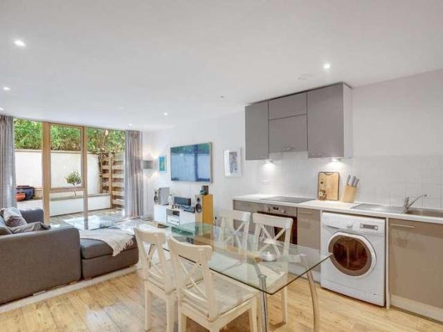 1 bed flat for sale