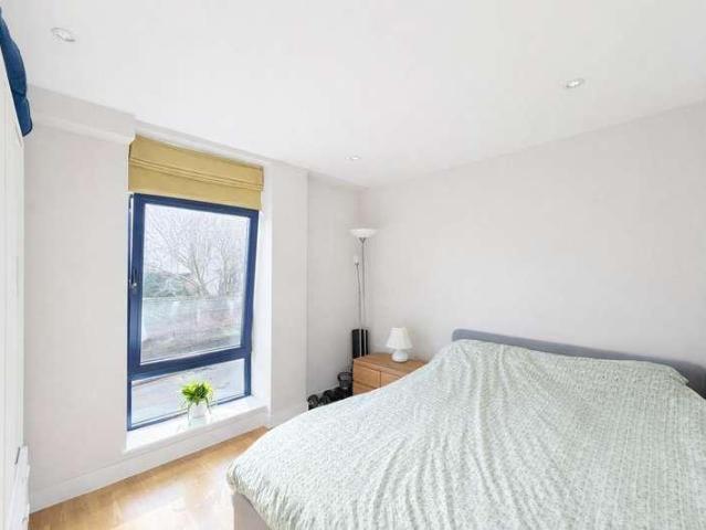 1 bed flat for sale