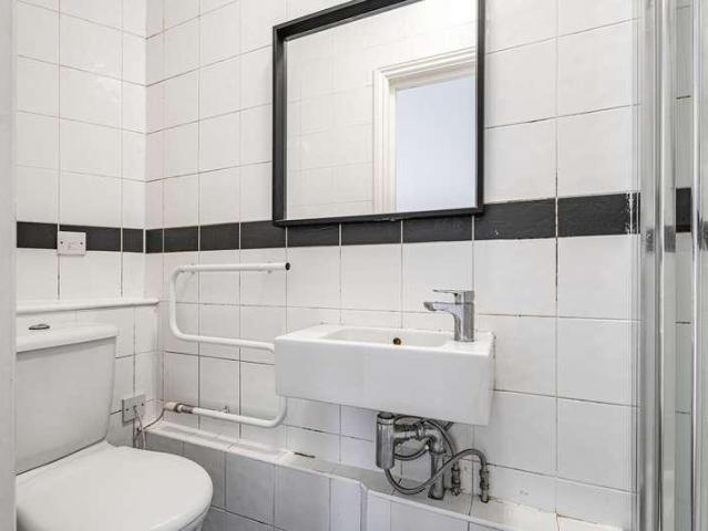 1 bed flat for sale