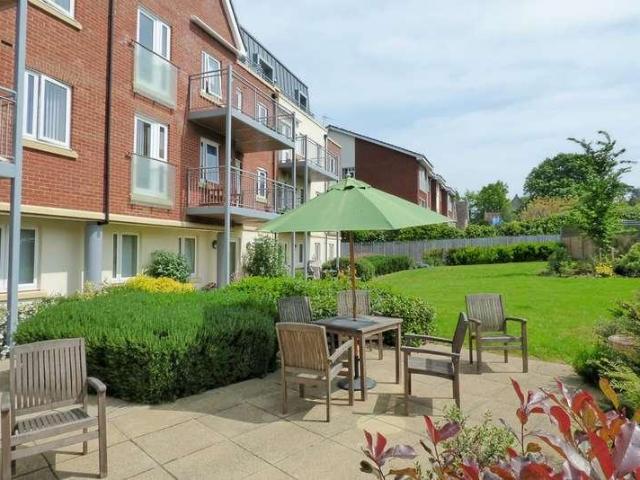1 bed flat for sale