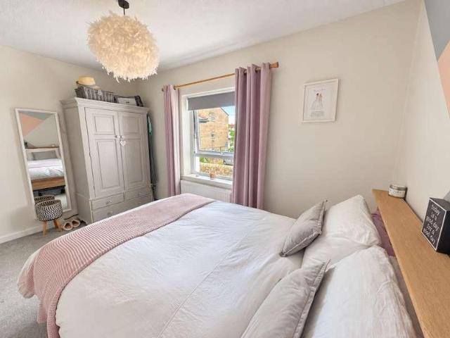 1 bed flat for sale