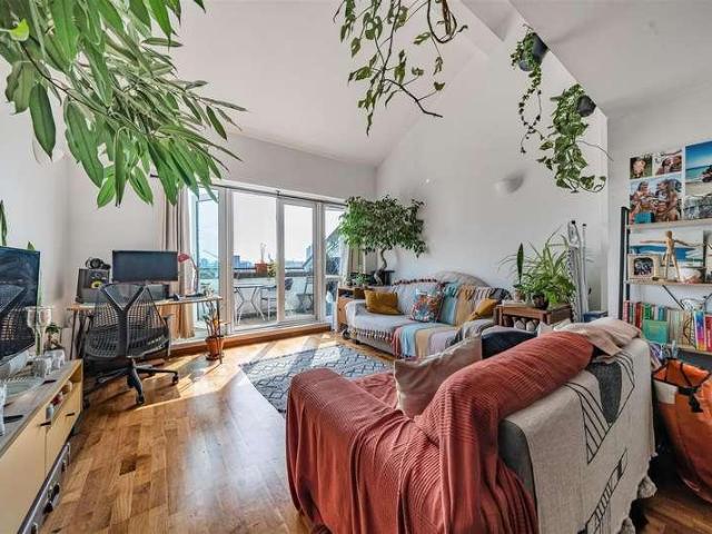 1 bed flat for sale