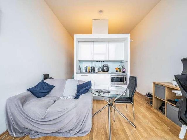 1 bed flat for sale