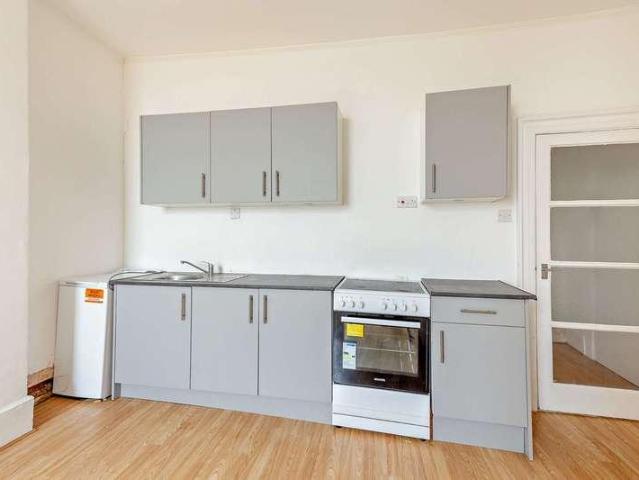 1 bed flat for sale