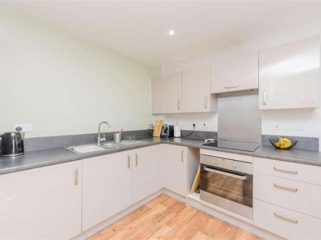 1 bed flat for sale