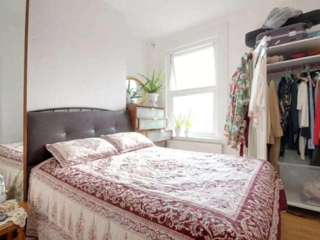 1 bed flat for sale