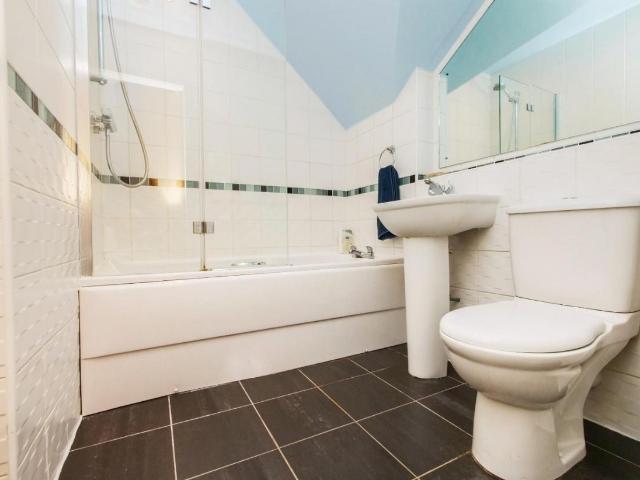 1 bed flat for sale