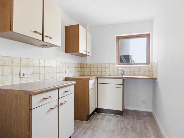1 bed flat for sale