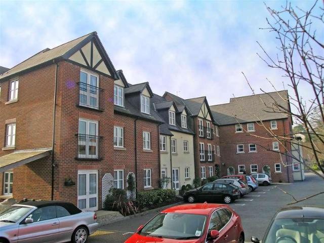 1 bed flat for sale