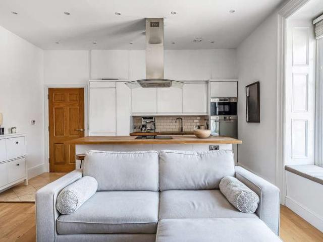 1 bed flat for sale