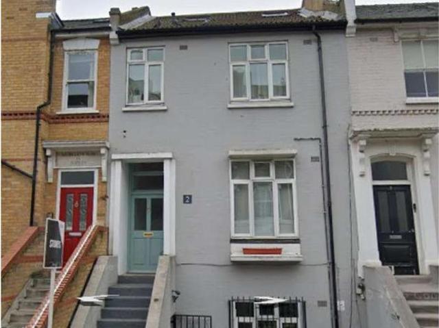 1 bed flat for sale