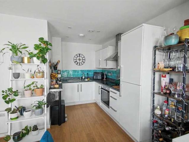 1 bed flat for sale