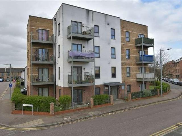 1 bed flat for sale