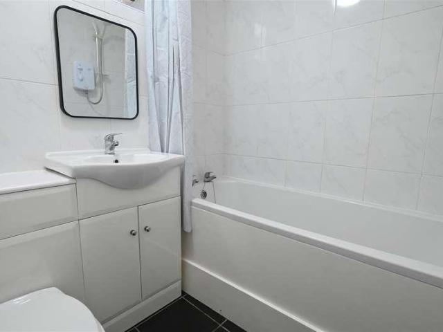 1 bed flat for sale