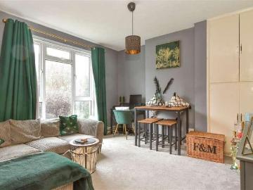 1 bed flat for sale