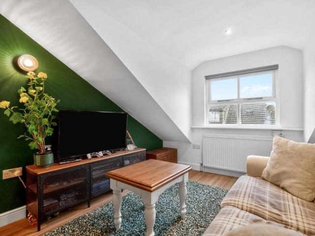 1 bed flat for sale