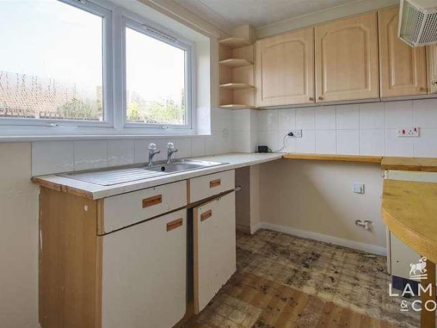 1 bed flat for sale