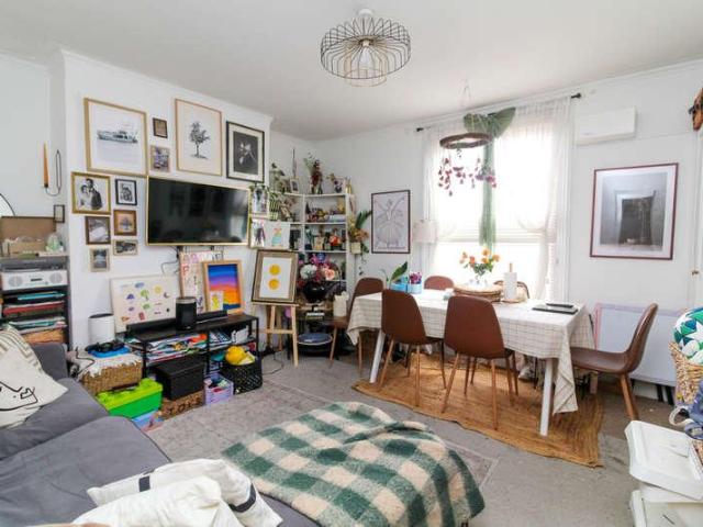 1 bed flat for sale