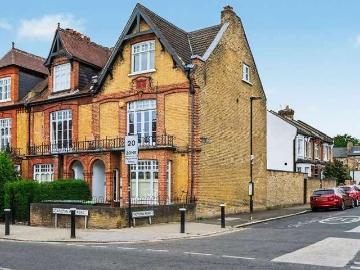 1 bed flat for sale