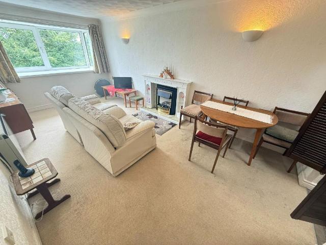 1 bed flat for sale
