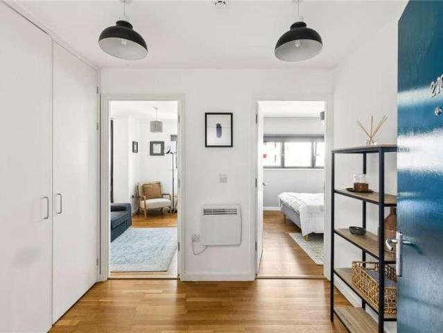 1 bed flat for sale