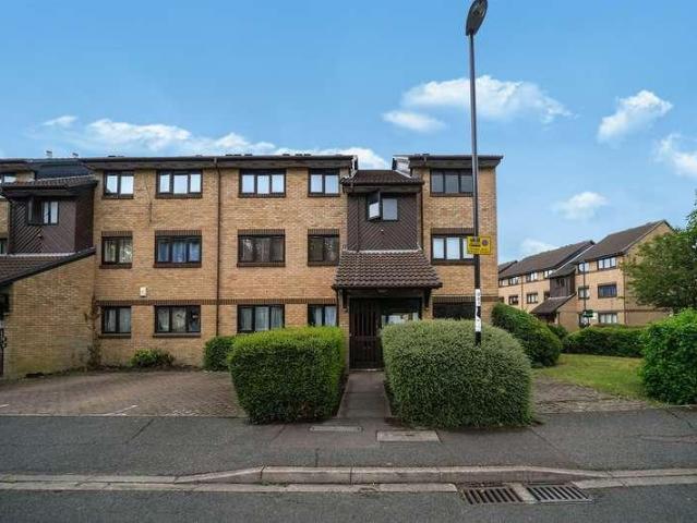 1 bed flat for sale