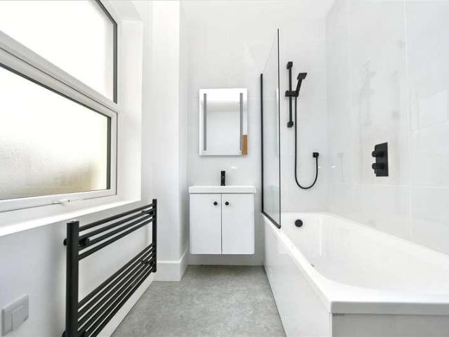 1 bed flat for sale