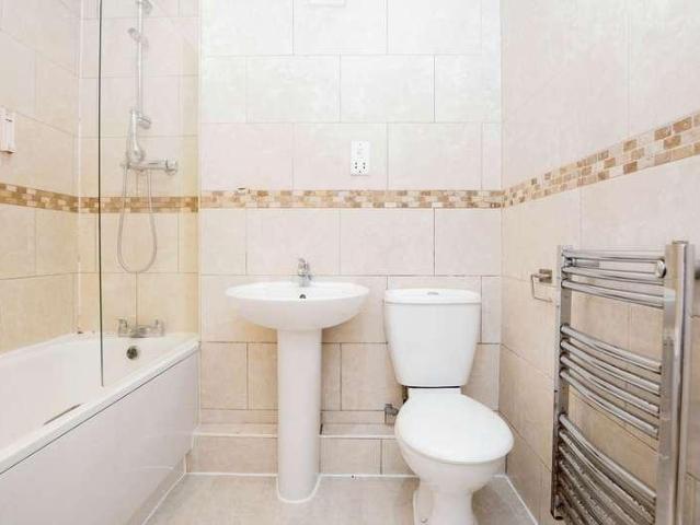 1 bed flat for sale