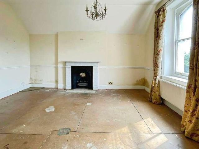 1 bed flat for sale
