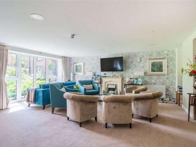 1 bed flat for sale