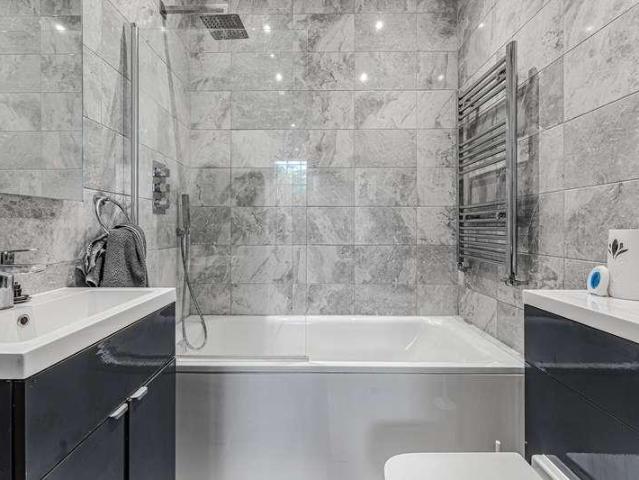 1 bed flat for sale