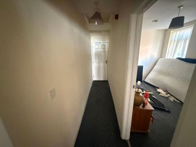1 bed flat for sale