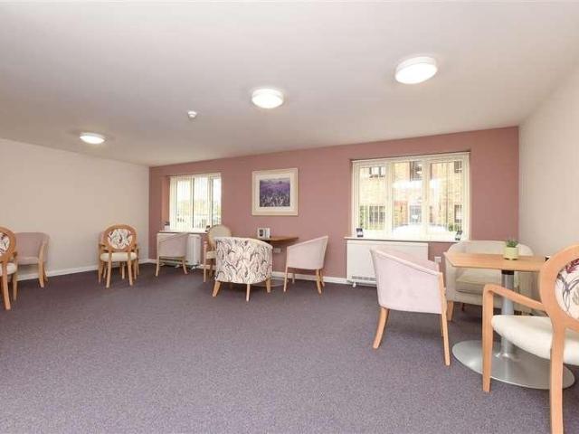 1 bed flat for sale