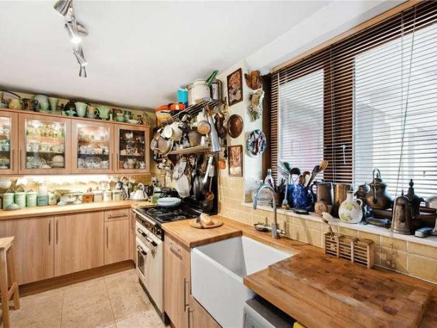 1 bed flat for sale