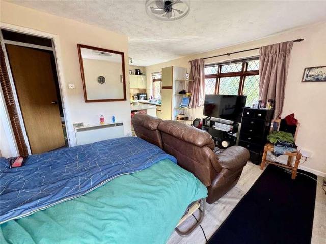 1 bed flat for sale