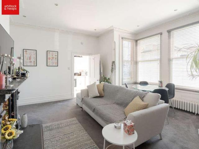 1 bed flat for sale