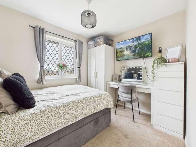 1 bed flat for sale