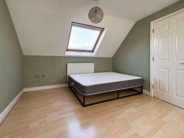 1 bed flat for sale