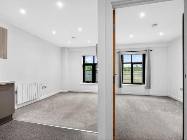 1 bed flat for sale