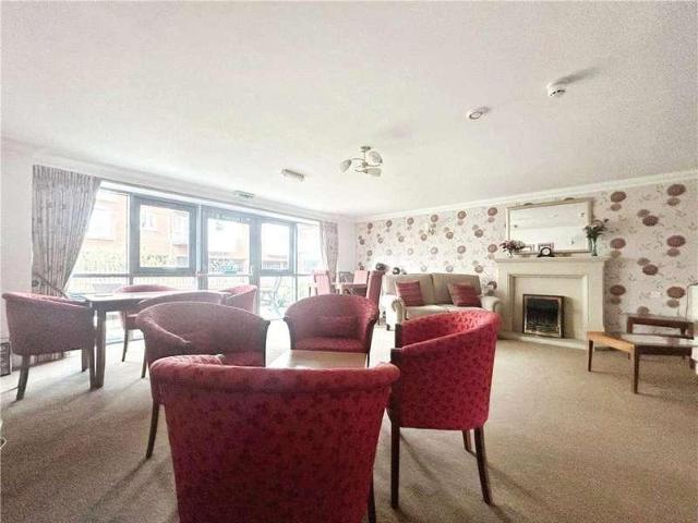 1 bed flat for sale