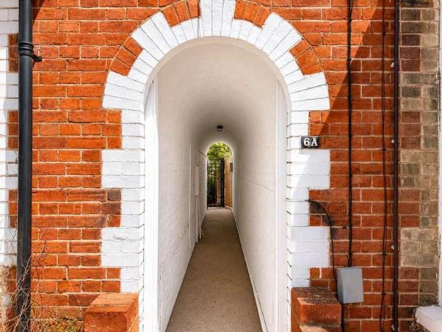 1 bed flat for sale