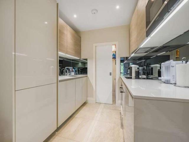 1 bed flat for sale