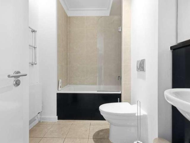 1 bed flat for sale