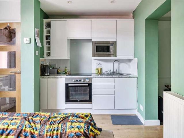 1 bed flat for sale