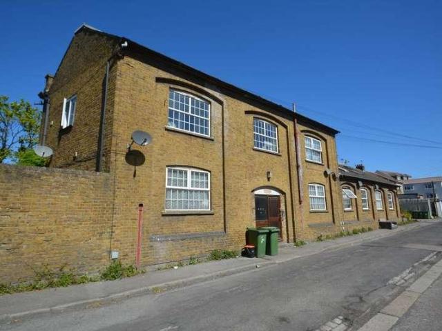 1 bed flat for sale
