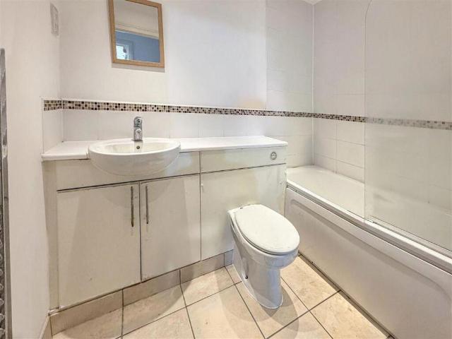 1 bed flat for sale