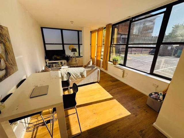 1 bed flat for sale
